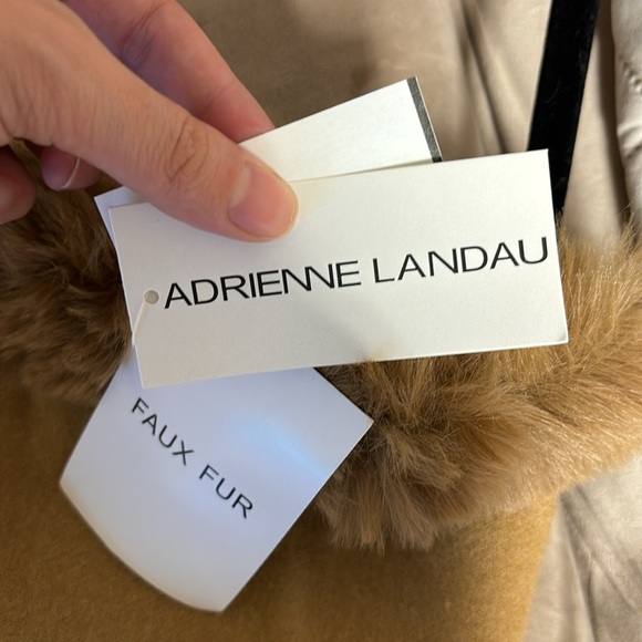 Faux Fur ,85% Wool & 5%Cashmere Blend Scarf-Adrienne Landau -Light weight-Camel - Picture 6 of 12